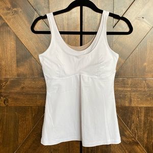 Lululemon tank top size 6